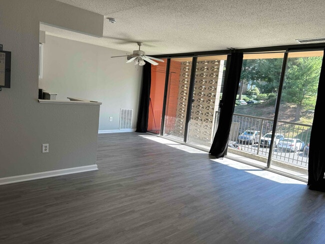 Photo - 4 S Van Dorn St