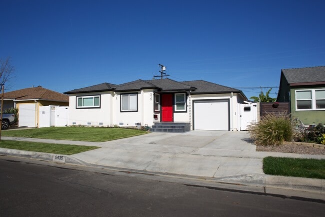 Photo - 5435 W 123rd Pl Unidad A