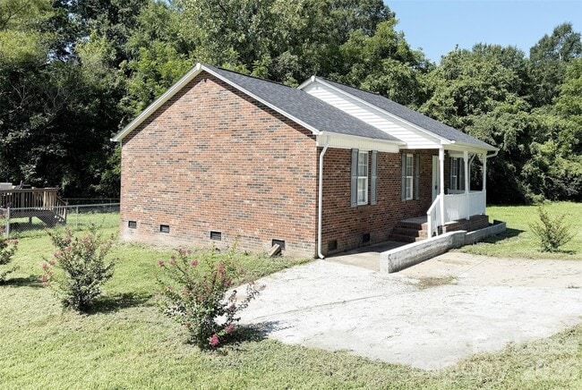 Photo - 527 E Carpenter St