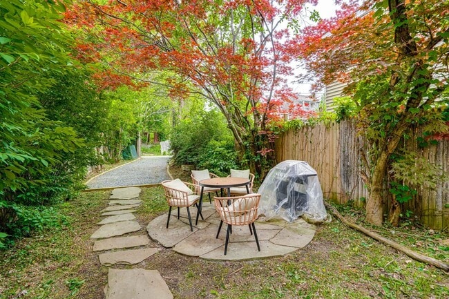 Photo - 442 Columbia St