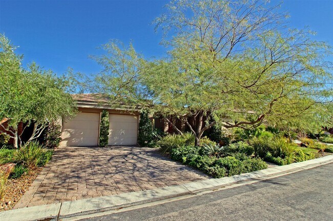 Photo - LUXURY LIVING W/ LAS VEGAS STRIP VIEWS!!