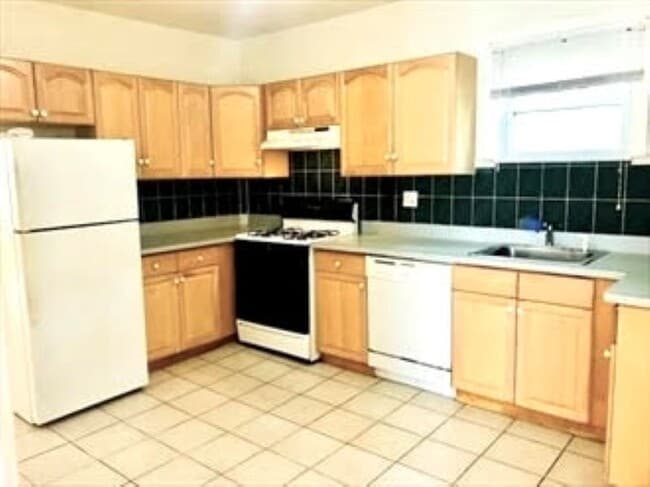 Photo - 8 Berkeley St Unit 1