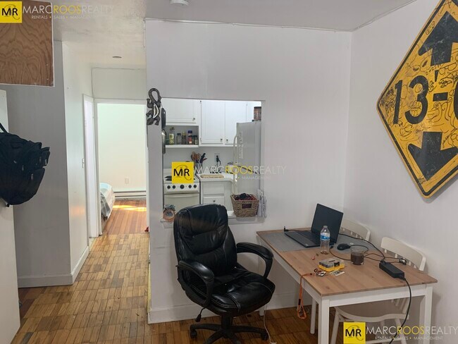 Building Photo - 21 Boston St Unit 3 Rental