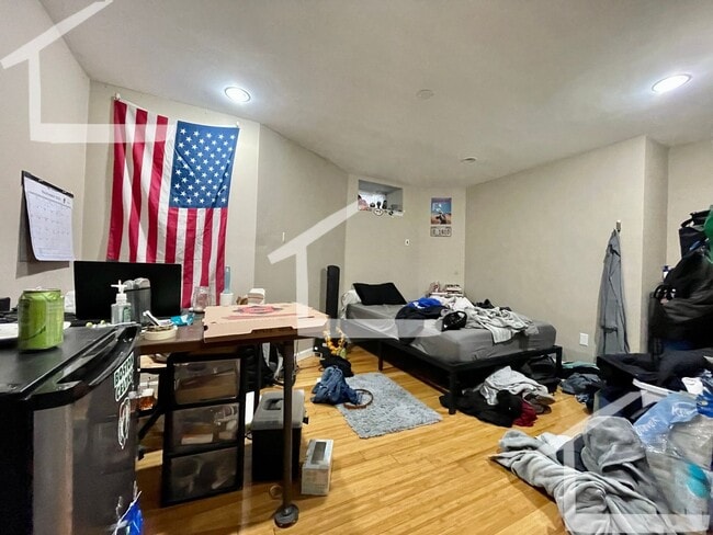 Photo - Charming 6 Bedroom