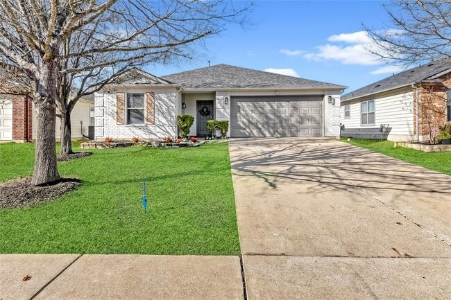 Photo - 292 Spruce Dr