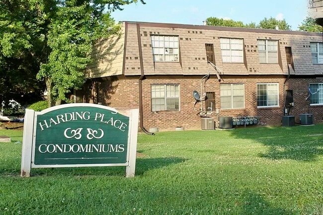 Building Photo - 441 Harding Pl