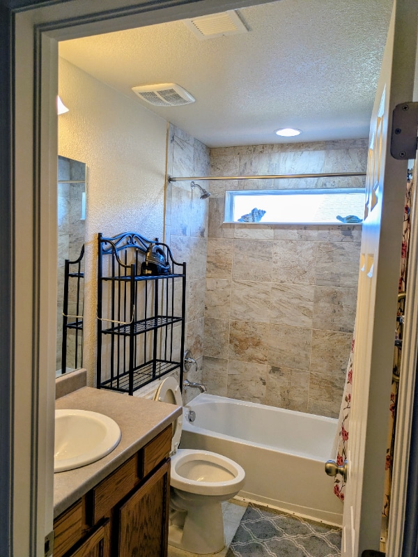 Photo - 323 Zuniga St