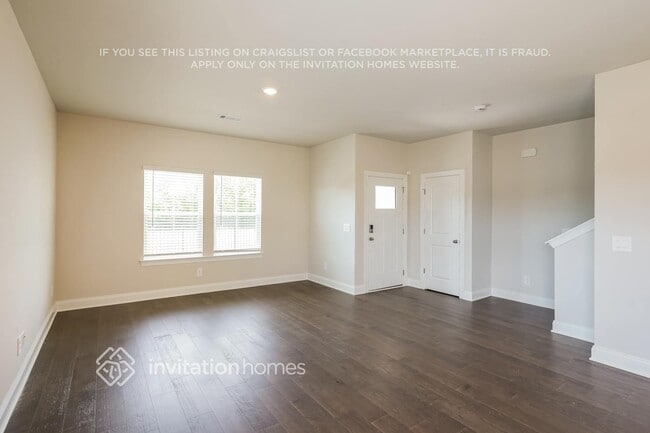 Photo - 223 River Rock Dr