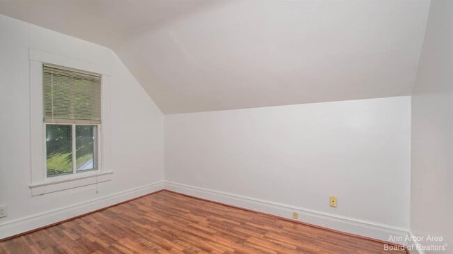 Photo - 610 S Ashley St