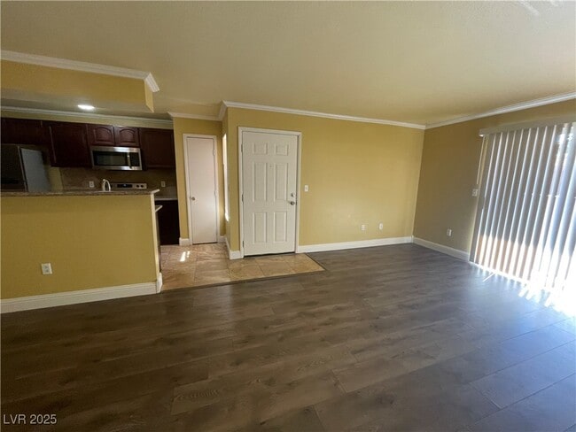 Photo - 1150 N Buffalo Dr Unit 1041