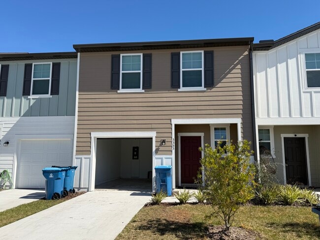 Building Photo - 3353 Vesara Dr