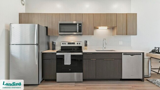 Photo - 2323 N 150th Dr Unidad B-2079.1405334