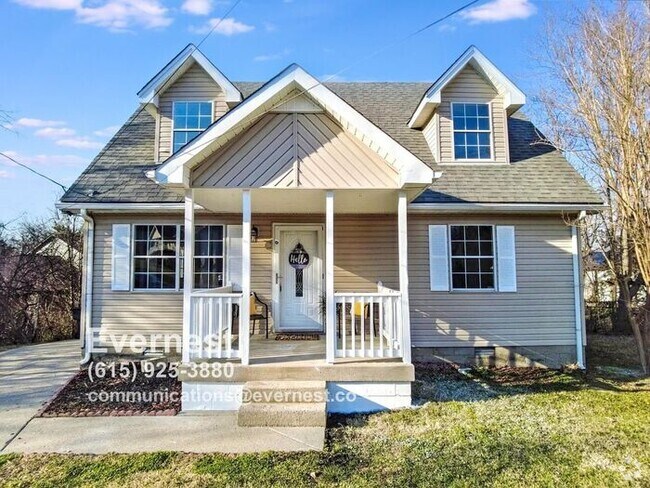 Building Photo - Comfortable 4-Bedroom Home in a Convenient...