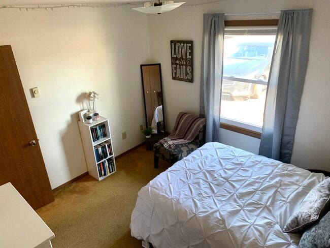 Photo - 1120 W Hamilton Ave Unit Four