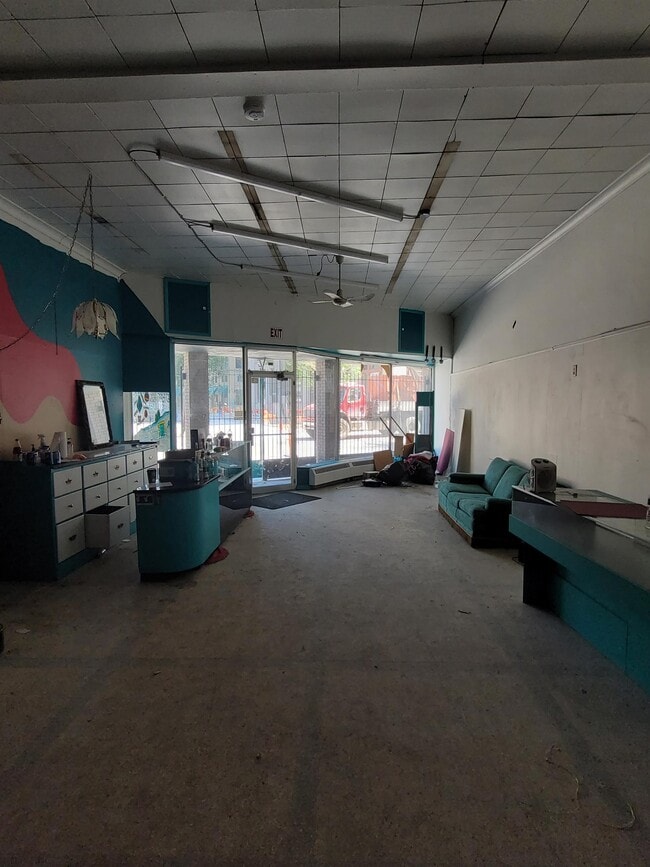 Photo - 224 Notre Dame Ave