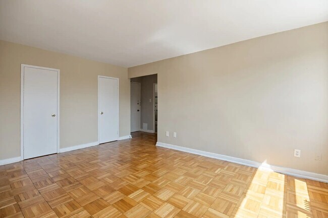 Photo - East York Apartments