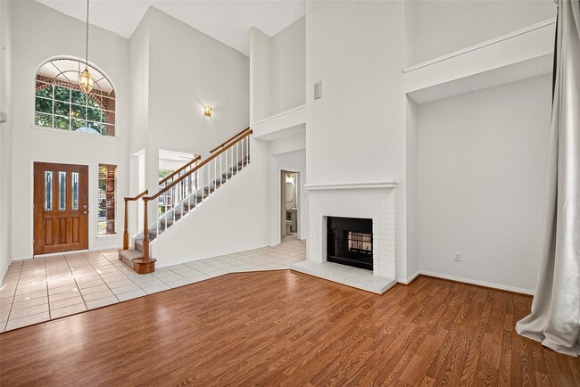 Photo - 2411 Charter Oaks Ct