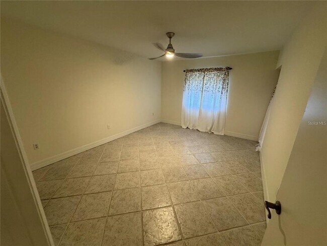 2275 S McCall Rd Unit 201