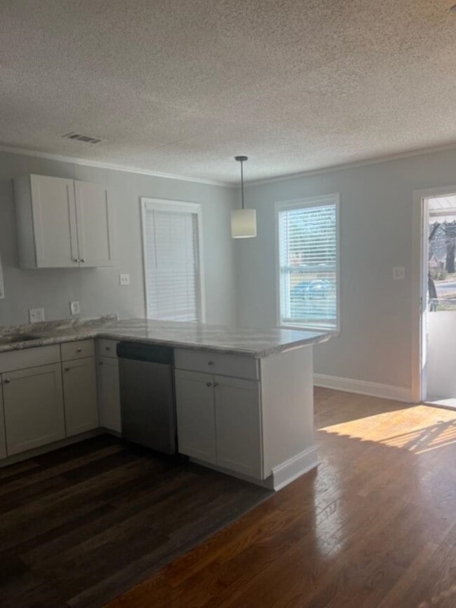 Photo - 3812 Kearney Ave