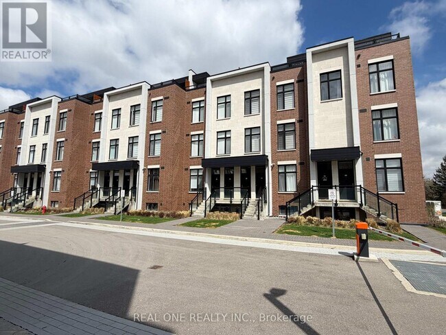 Photo - 9560 Islington Ave.