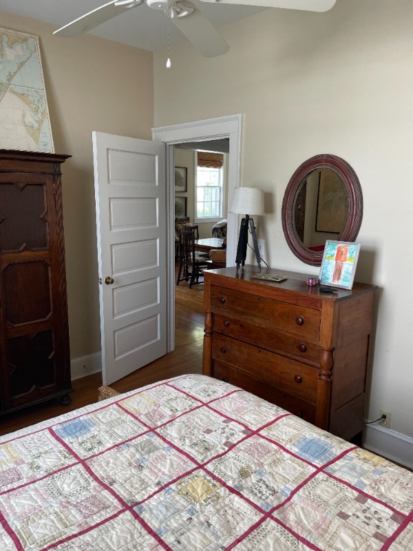 Photo - 2010 Shepard St