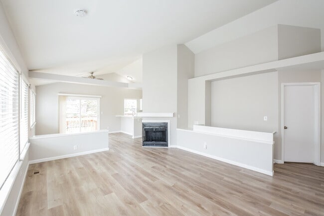 Photo - 7165 Routt St