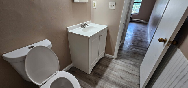 Photo - 72 Rushwood Dr