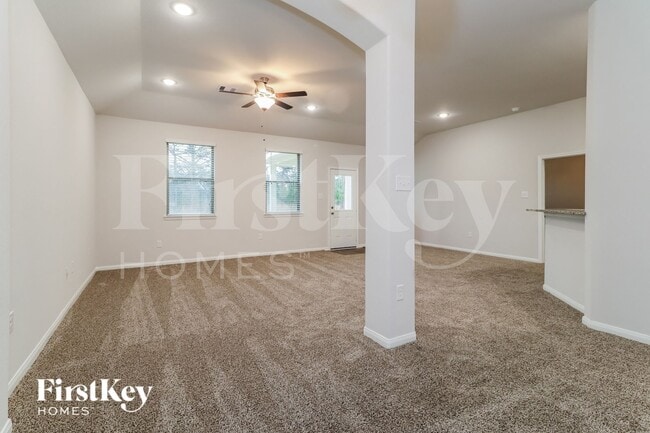 Photo - 14755 Country Club Dr