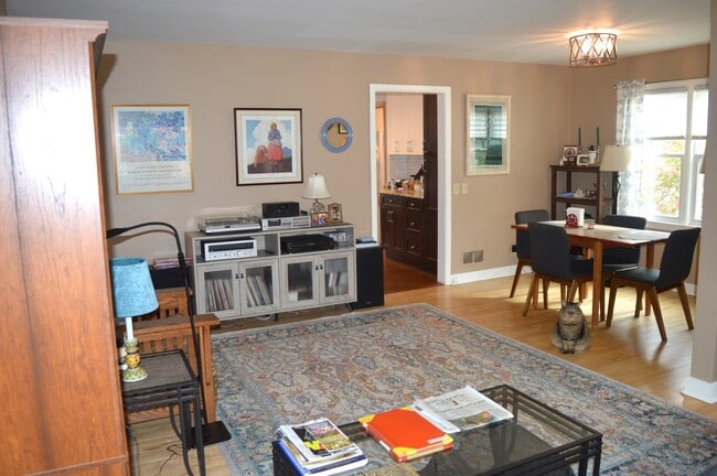 Photo - 509 Caromar Dr