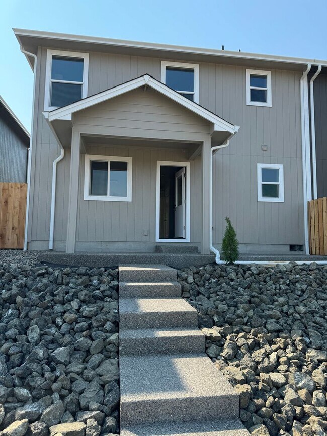 Brand new 3 bedroom 2 1/2 bath home townho... House Rental in