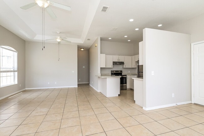 Photo - 504 N 7th St