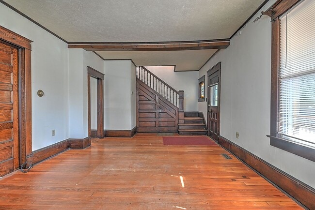 Photo - 404 Carolina Ave