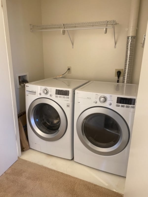 Photo - 600 Queen St