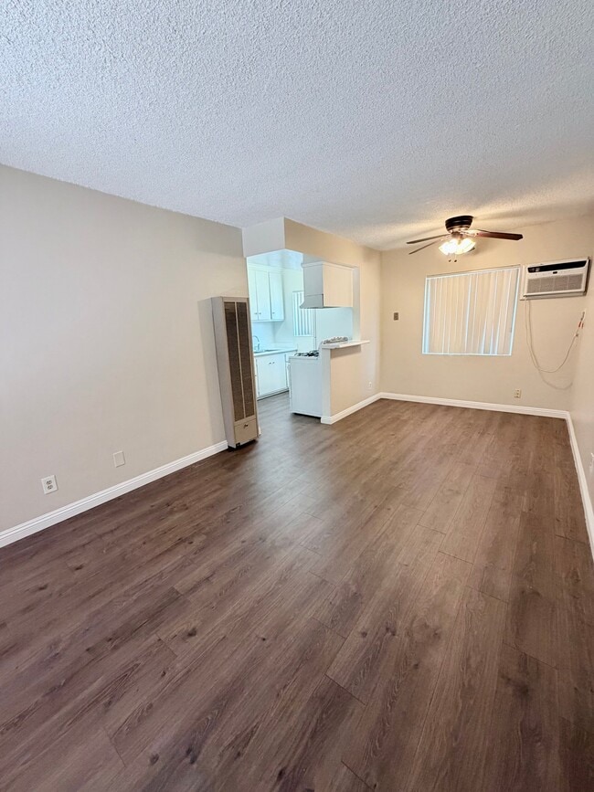 Photo - 12414 Dunrobin Ave Unit 9