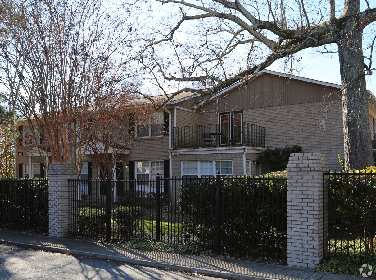 Photo - Clayburne Place