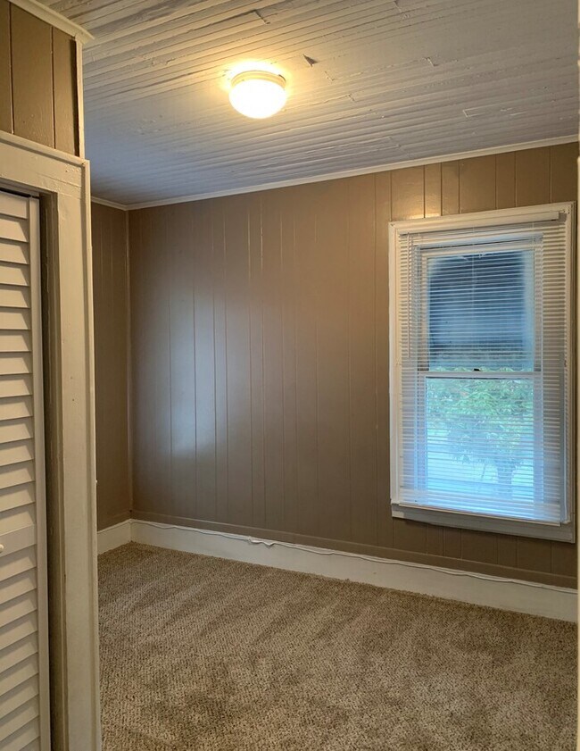 Photo - Spacious 4 Bedroom, 2 Bath Two-Story Home