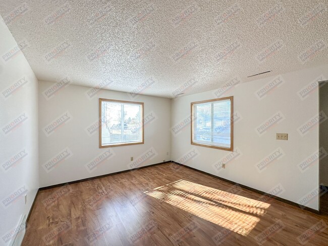 Photo - 802 Greenway Dr Unidad A