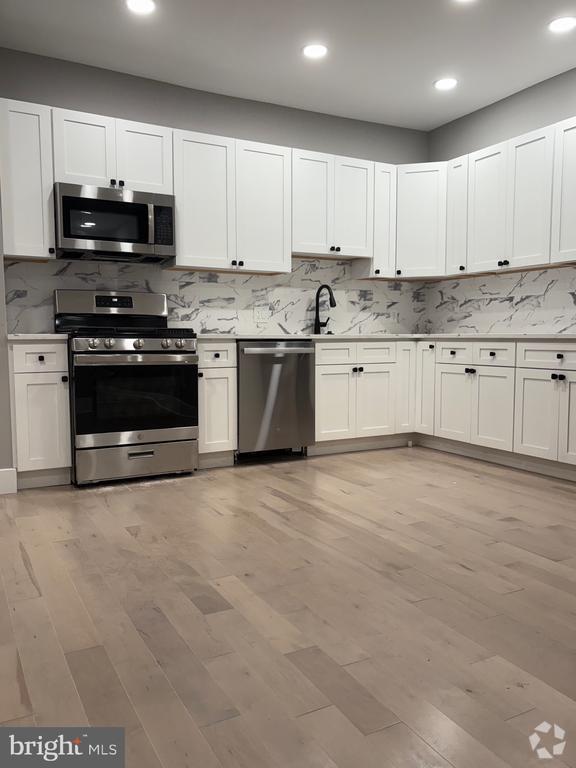 Building Photo - 2840 W Girard Ave Unit 3 Rental