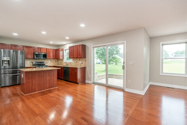 Photo - 8817 Rock Dove Rd