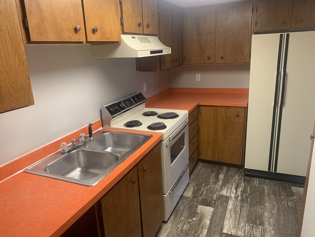 Unit 6 - 620 7th St