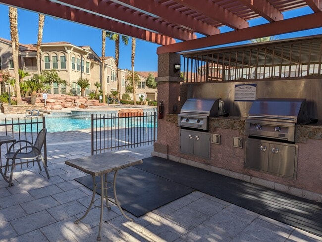 Photo - 10550 W Alexander Rd Unidad #2228