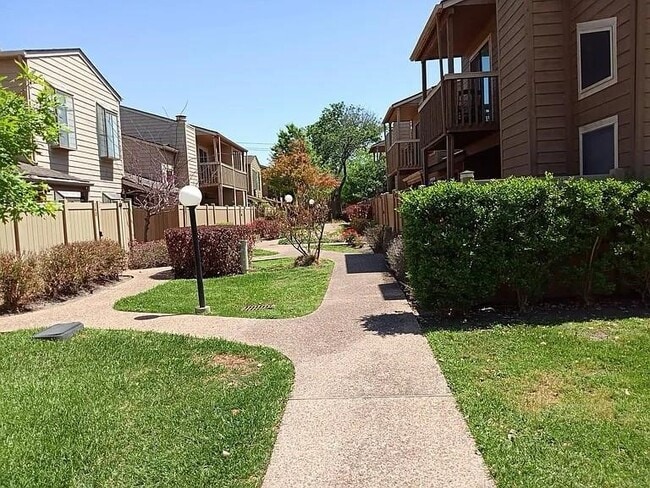 Photo - 2379 Briarwest Blvd