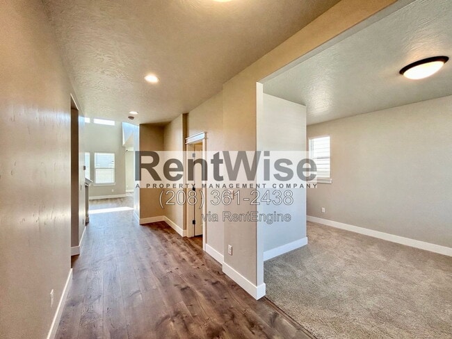 Photo - 5845 W Sprig Dr