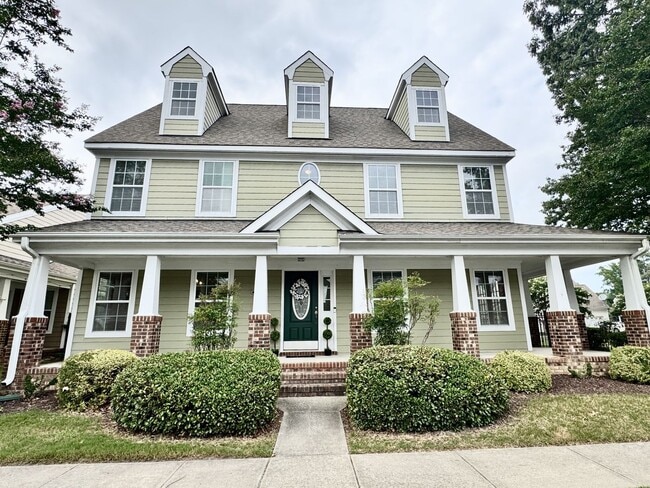 Building Photo - 5 Bedroom Ready NOW! Pet Friendly, Community Pool, Clubhouse, Fitness Center, Kayak Launch, Playg...