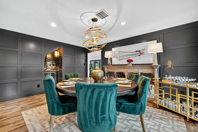 Photo - 415 Ramblewood Rd