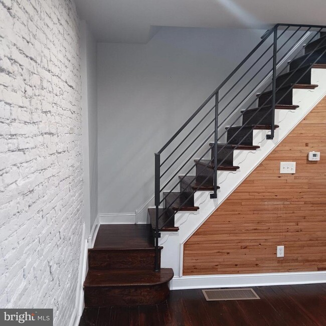Photo - 2628 E Harold St