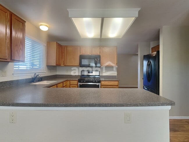 Photo - 12032 Forest St