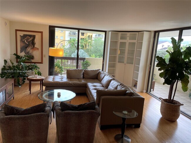 Photo - 600 Biltmore Way Unit 320