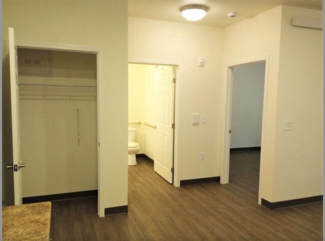 Photo - 749 Streeter Dr