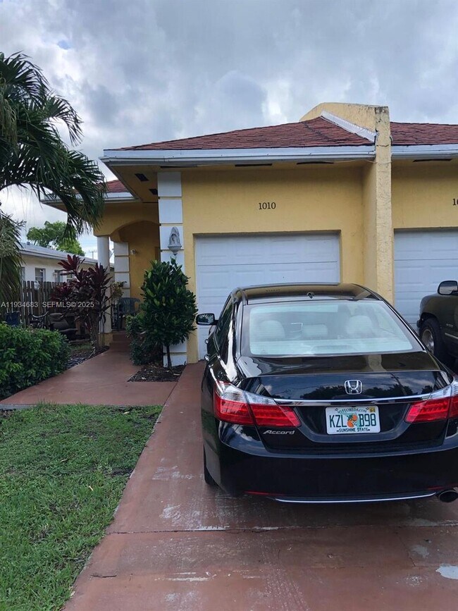 Photo - 1010 NW 2nd Ave